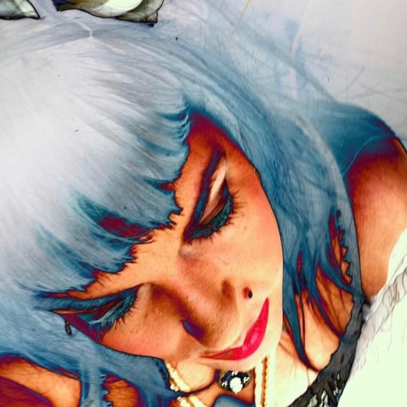 Meet your Posher, Kim - Picture 5 of 5